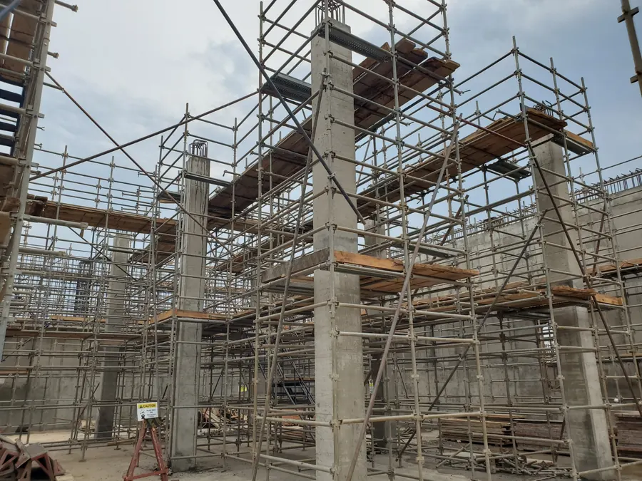Concrete wall and scaffold construction work